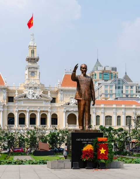 Meander Saigon Free Neighborhood Walking Tour