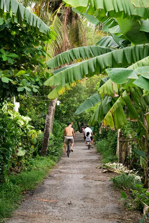 Explore slow Saigon on Thanh Da Island