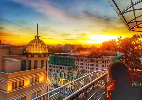 Saigon Saigon Rooftop Bar Experience with Live Music