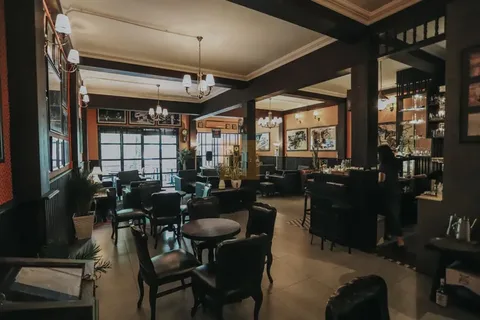Coi Saigon Jazz & Cafe