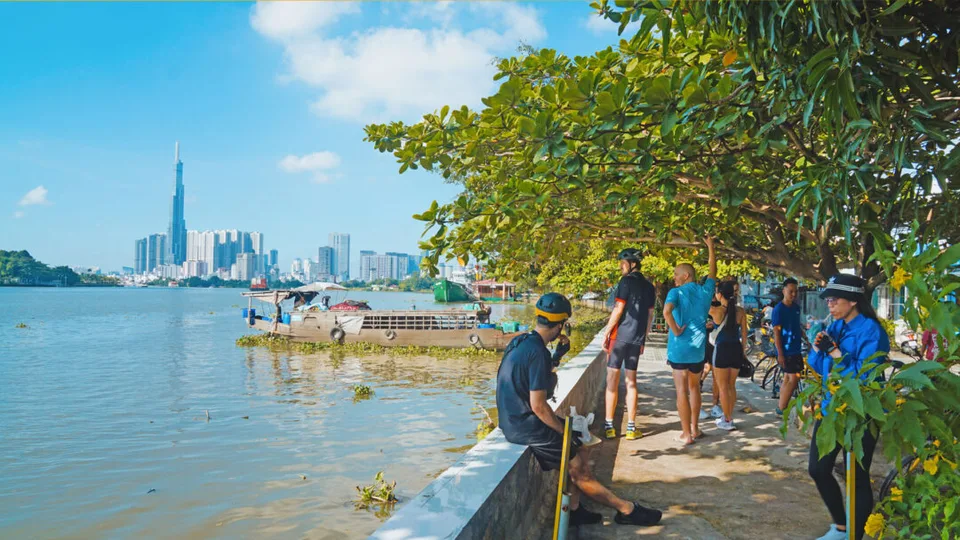 ALL DAY 6 Hours Tour: City + Countryside Cycle