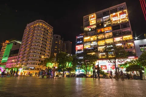 Street Performances on Nguyen Hue Walking Street