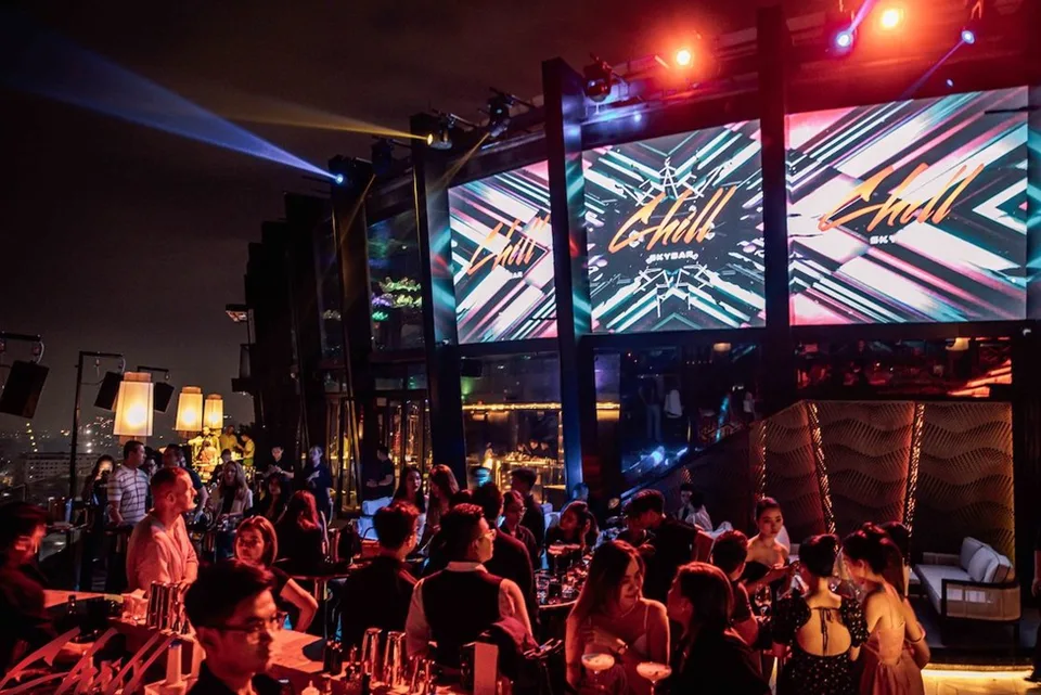 Live Performances and DJ Sets at Chill Skybar