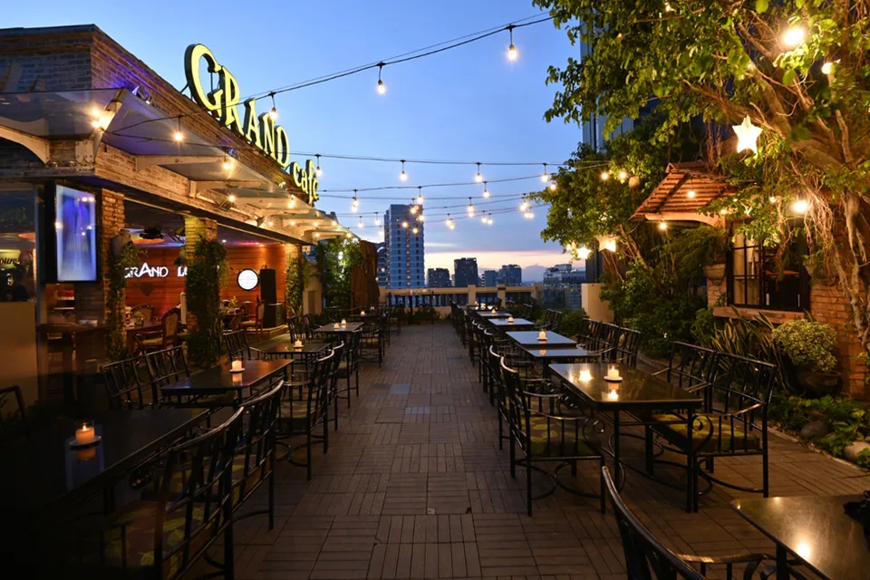 Live Music at Rooftop Grand Lounge