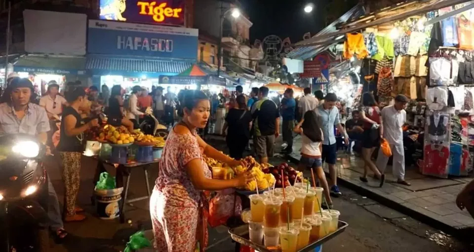 Minh Phung Night Market (Cay Go Market)