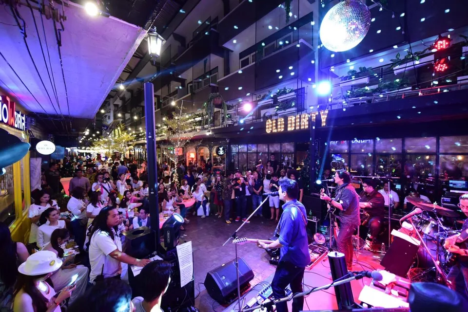 Live Music at Old Dirty